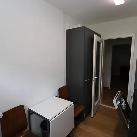 Etania Apartament *