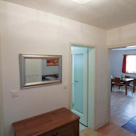 Etania Apartment *