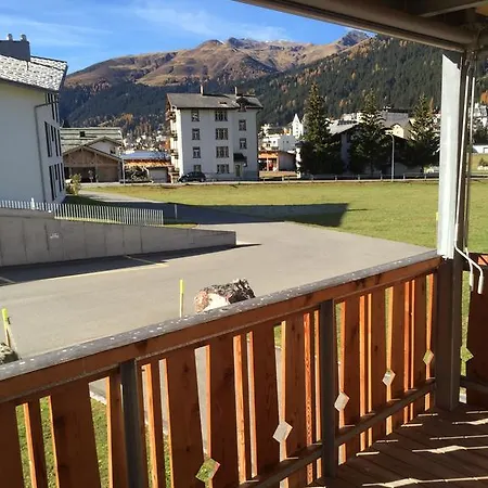 Etania Davos